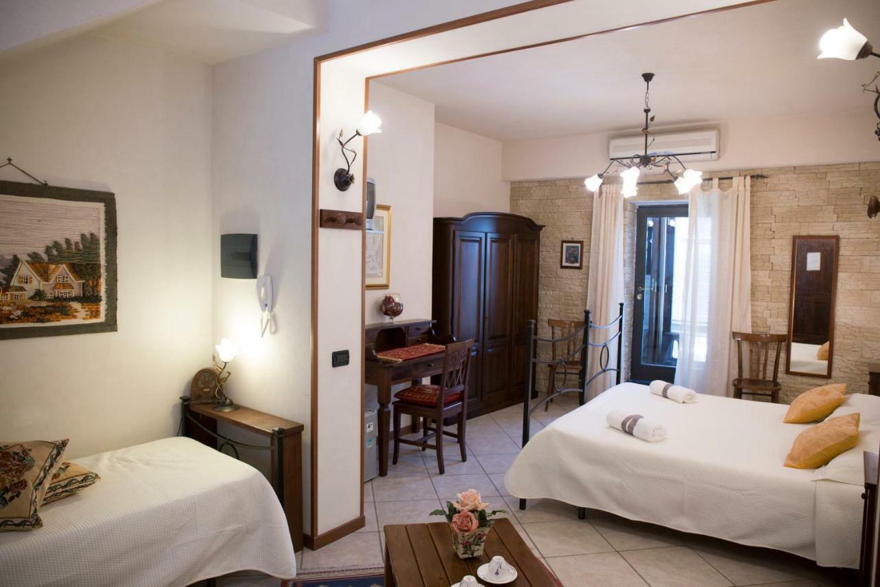 Casa Al Centro Storico Bed & Breakfast Nicolosi Ngoại thất bức ảnh